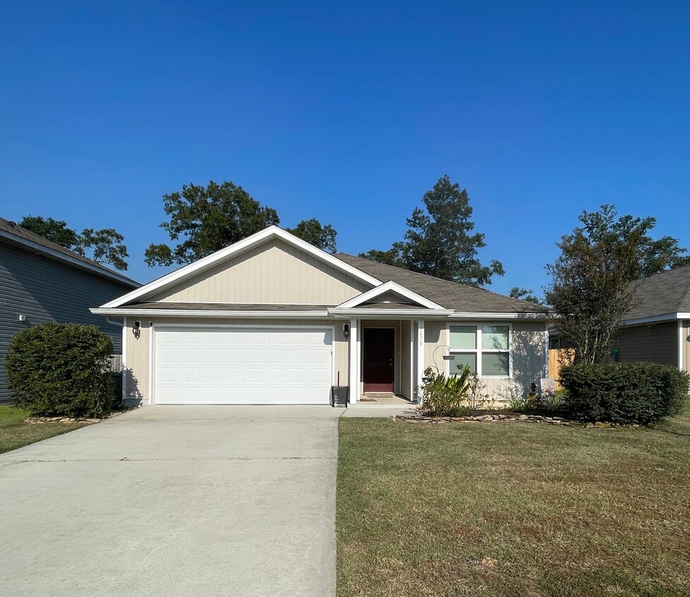 Primary Photo - 7470 Steeplechase Blvd