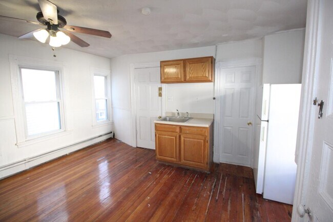 Building Photo - 12 Albion Pl