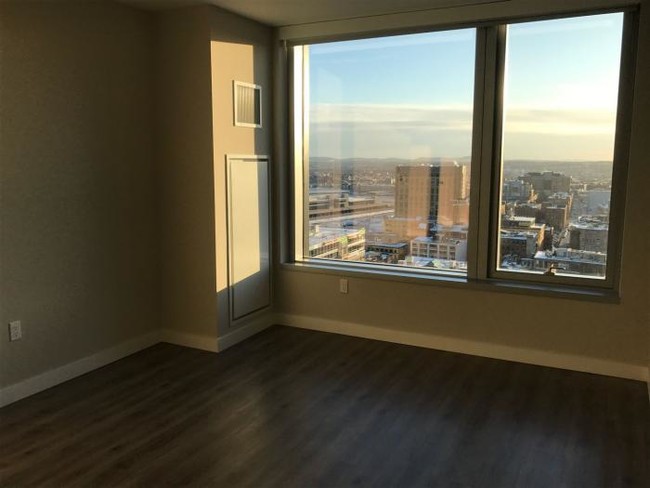 Building Photo - 2 bedroom in Boston MA 02210