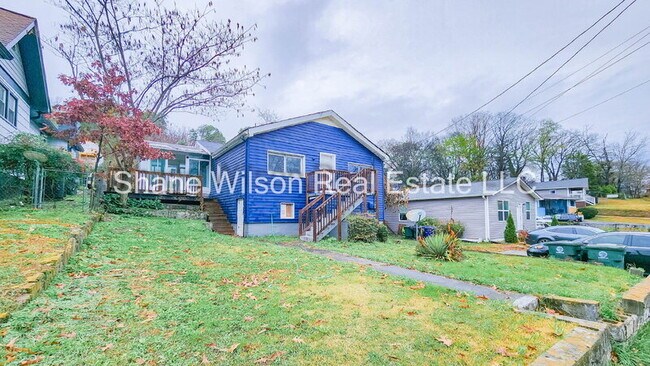 Foto del edificio - 5327 Lee Ave