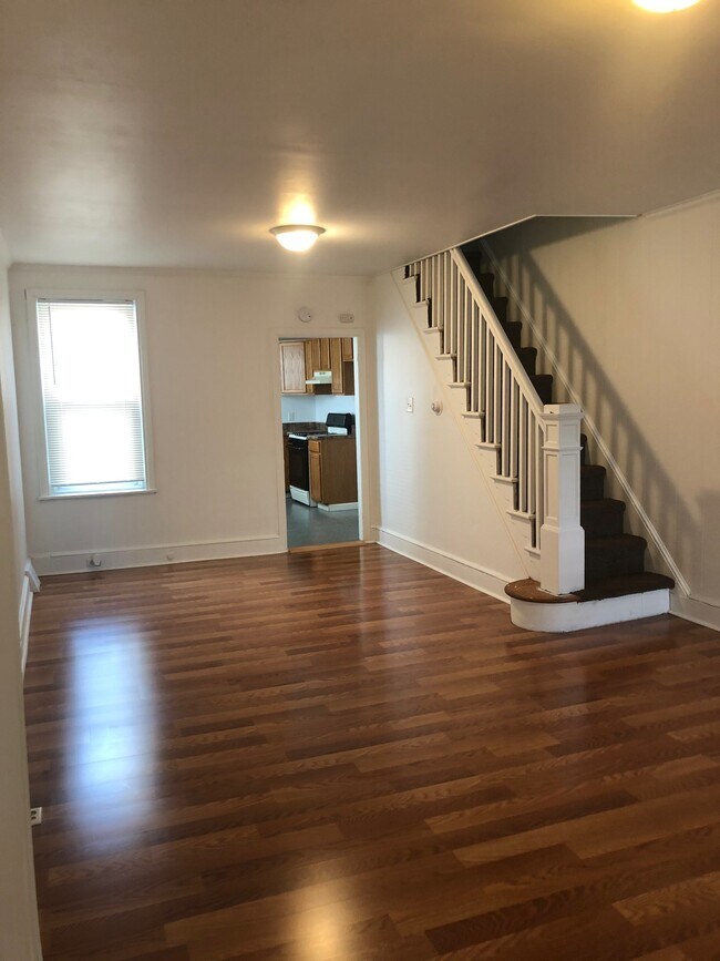 Foto del edificio - 1215 Linden St