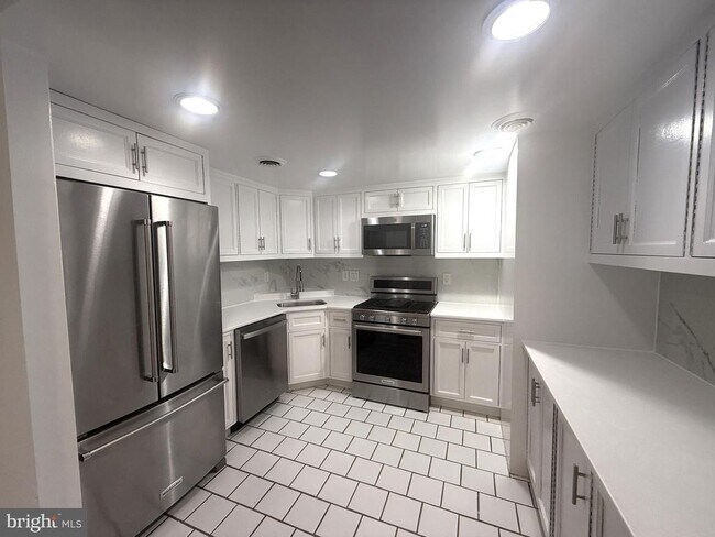 Foto del edificio - 606 Cooper Landing Rd