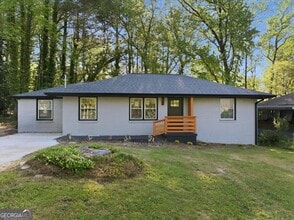 Building Photo - 2082 Rosewood Rd