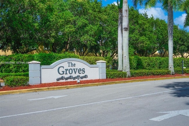 Foto del edificio - 3085 SE 17th Ave