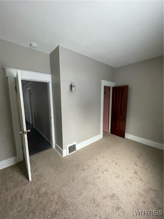 Foto del edificio - 113 Greenwood Pl