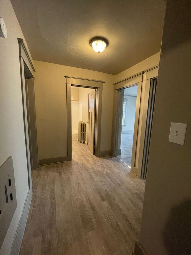 Foto del edificio - 4 Bedroom/1.5 Bathroom Single Family Home