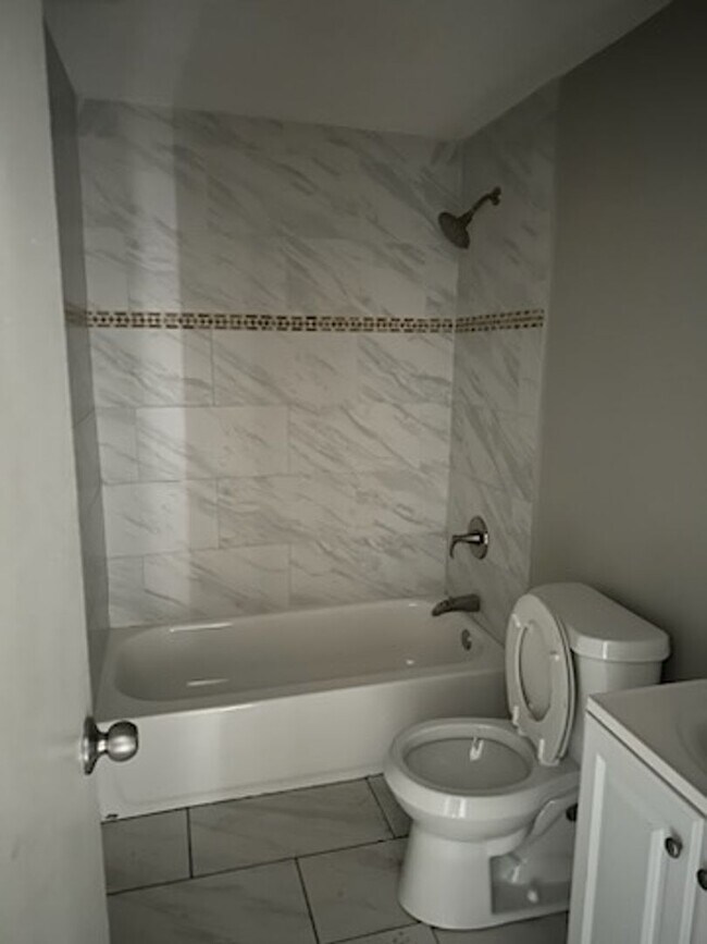 Foto del edificio - South KC 3 Bedroom Home! Come Make It Your...
