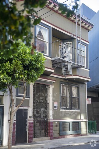 Building Photo - 319 Ivy St