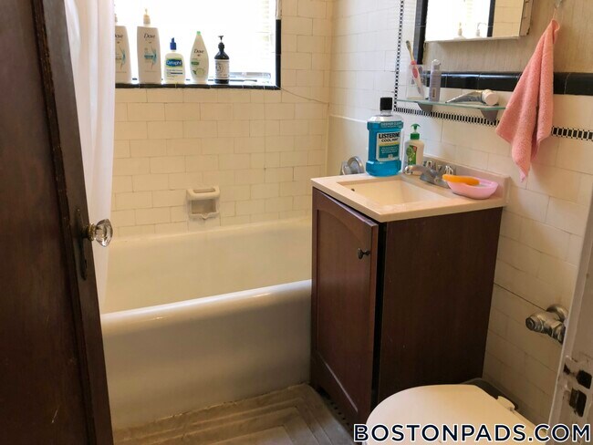 Foto del edificio - 349 Pleasant St