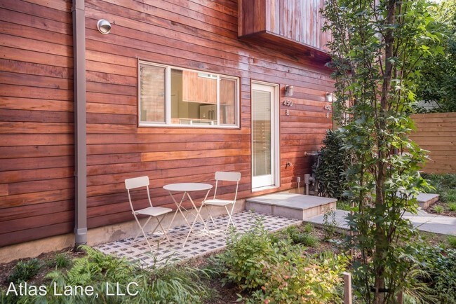 Building Photo - 3 br, 3 bath House - 450 Ridge St NW Unit B