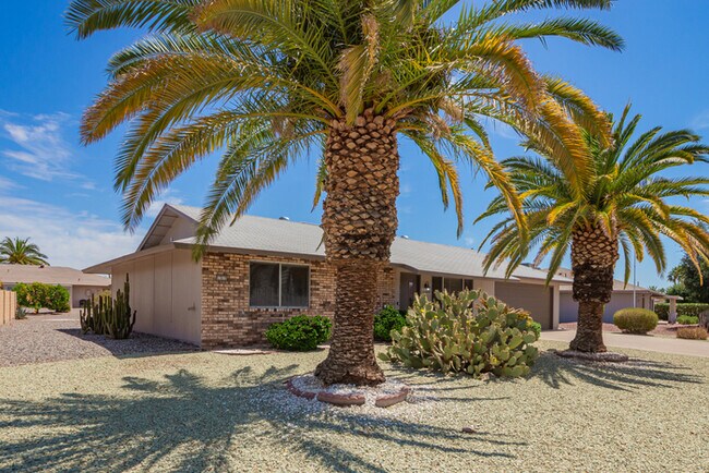 Foto del edificio - 17615 N Whispering Oaks Dr