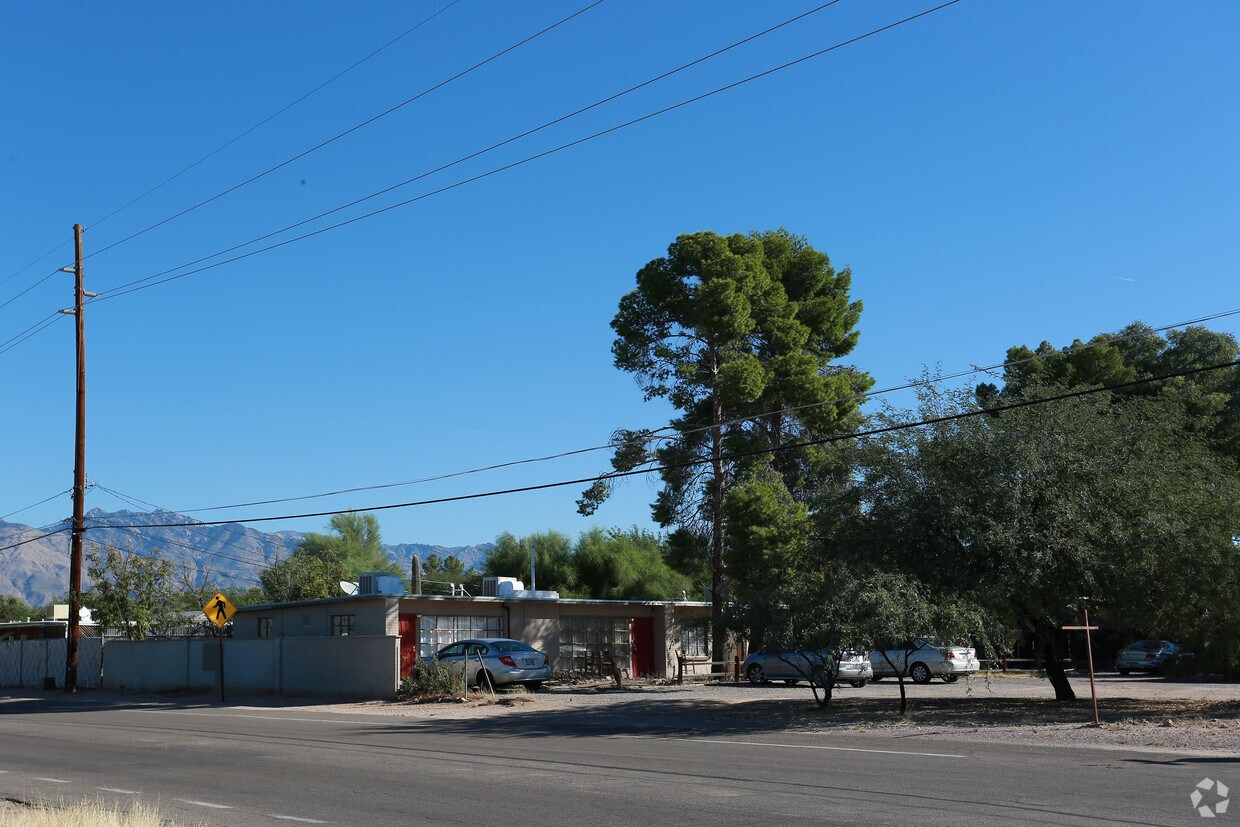Foto del edificio - 3513 E Willard St