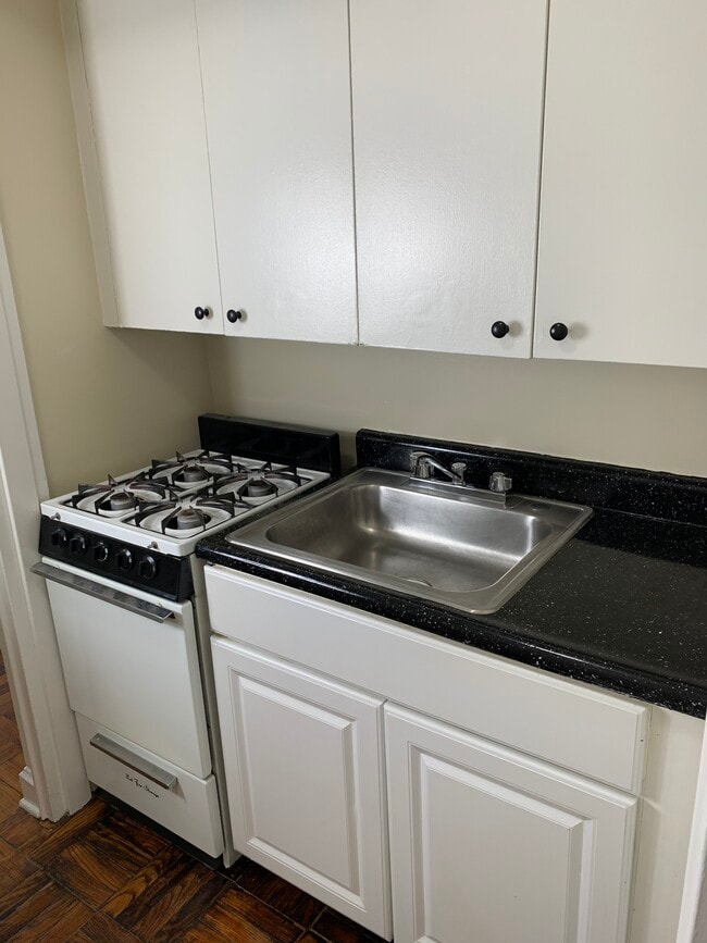 Foto del edificio - New Hampshire & First Apartments