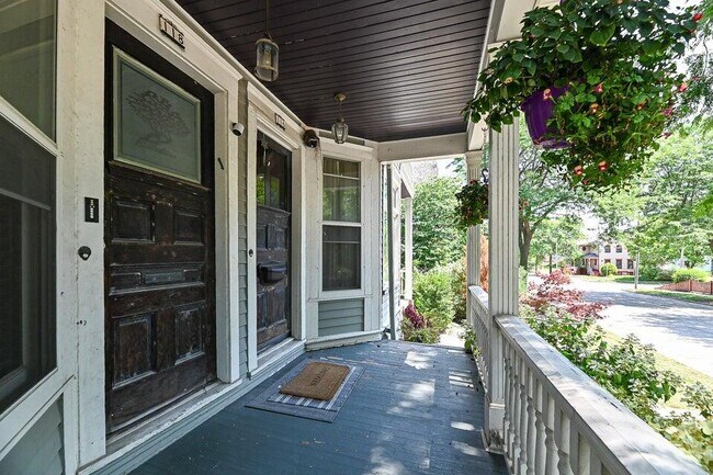 Foto del edificio - 118 W Reservoir Ave