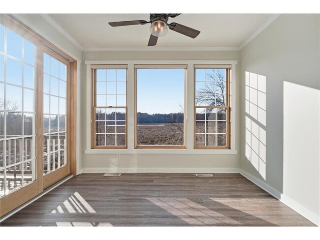 Building Photo - 972 Fairfield Ct