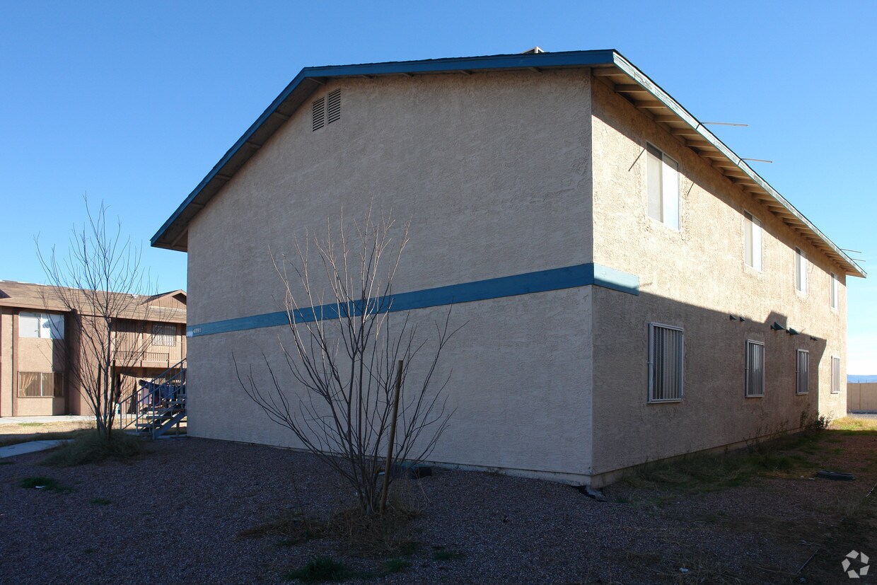 Building Photo - 4791 E Craig Rd