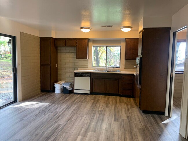 Foto del edificio - 2809 Wentworth Rd