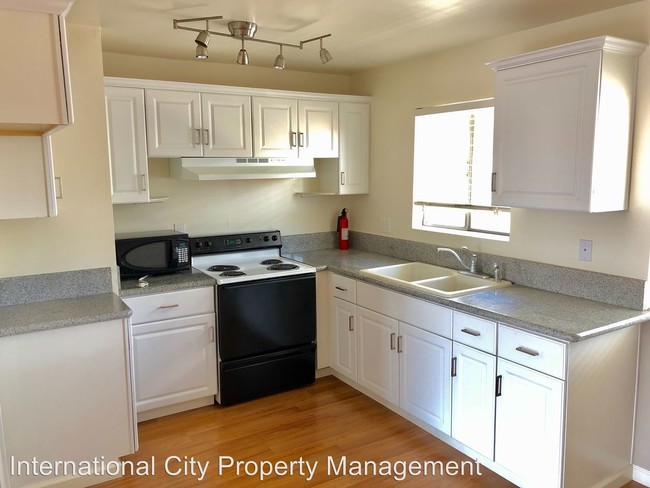 Foto del edificio - 4122 Hathaway Ave
