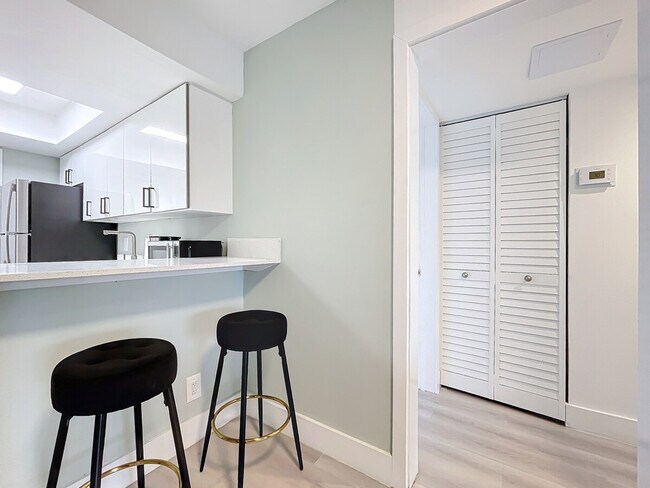 Foto del edificio - 1401 SE 15th St