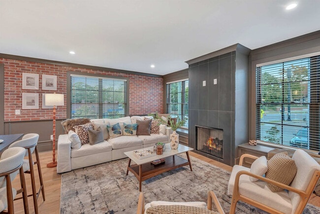 Building Photo - 1701 Portland Ave