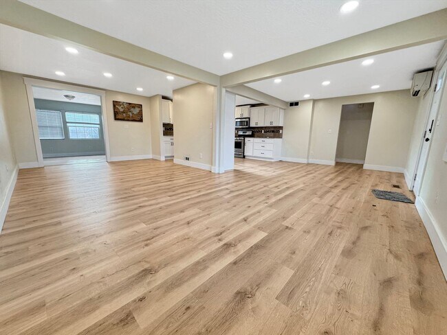 Foto del edificio - Remodeled Boise 3-Bedroom with Large Yard, RV Parking, Pet Friendly, Near Downtown Boise & BSU