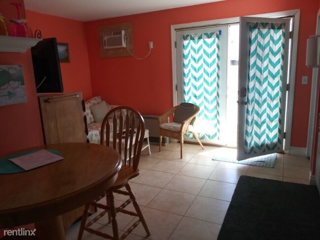 Foto del edificio - 1 br, 1 bath Condo - 12 g st 53 Unit 53