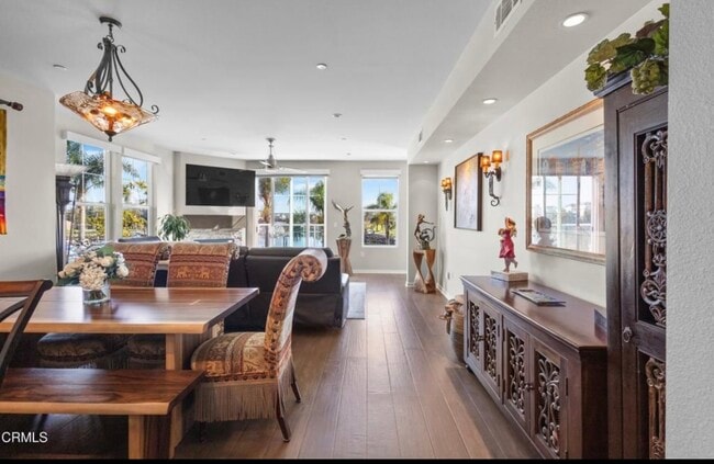 Building Photo - 4012 Tradewinds Dr