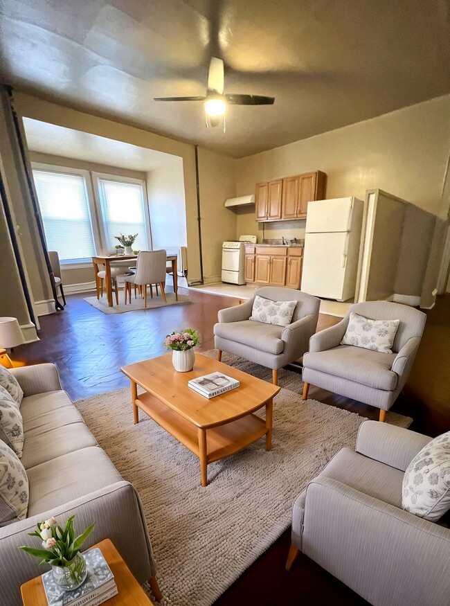 Foto del edificio - Spacious 2-Bedroom Apartment in Cathedral ...