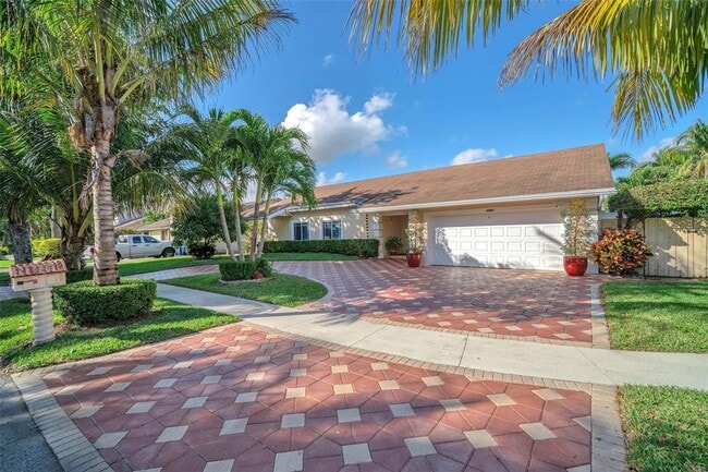 Building Photo - 4991 NW 72nd Ter