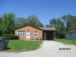 Building Photo - 1303 Richard Dr
