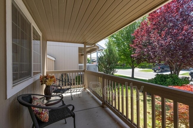 Building Photo - 5211 S Myrtle Ln