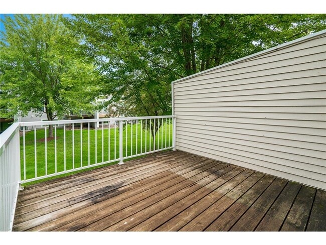 Building Photo - 2083 St Johns Ct