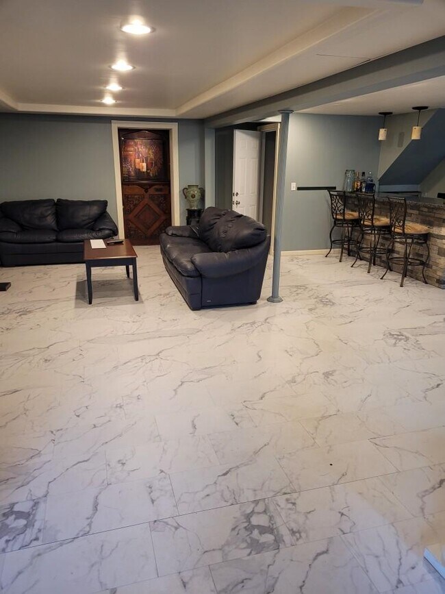 Foto del edificio - 136 Main St