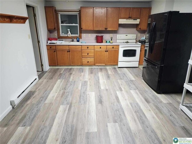 Building Photo - 505 E Main St