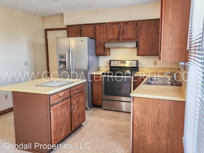 Building Photo - 3 br, 2 bath House - 1017 Winegardner Rd