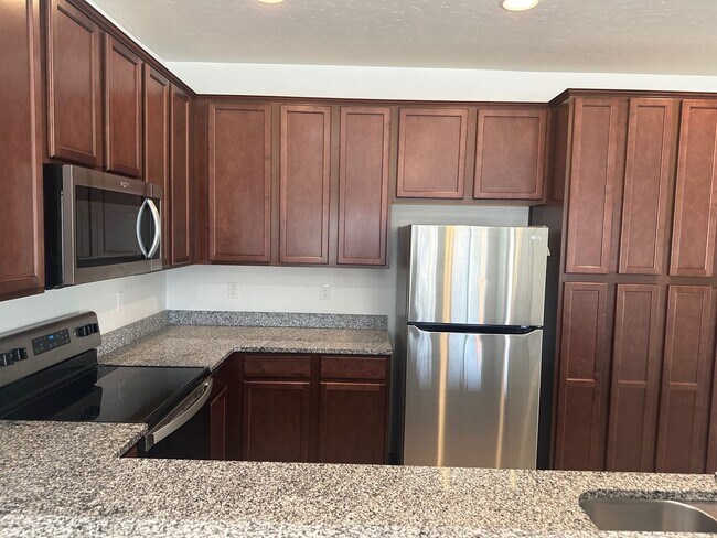 Foto del edificio - Newer 2-bedroom Townhome