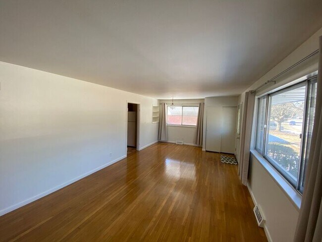 Foto del edificio - 2902 Armen Ave