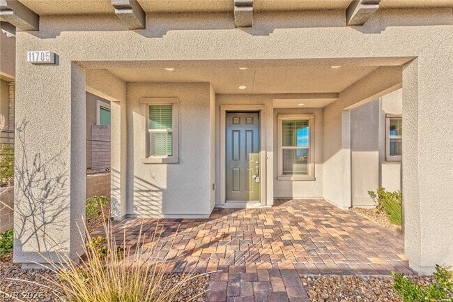 Foto del edificio - 11705 Redwood Mountain Ave