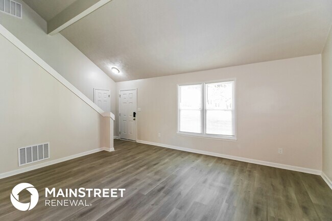 Foto del edificio - 785 Redland Dr