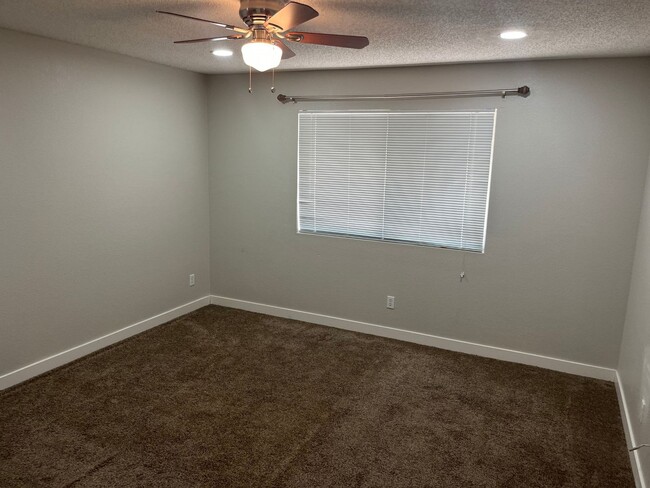 Building Photo - 7905 Idledale Ct
