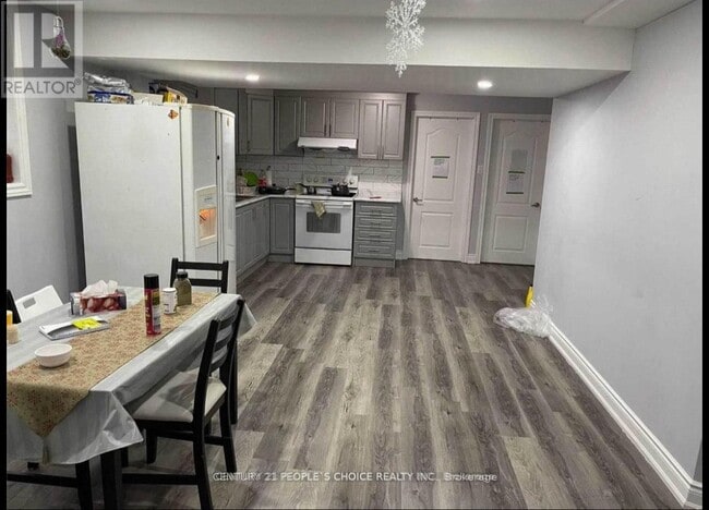 Photo du bâtiment - 24 Skranda Hill