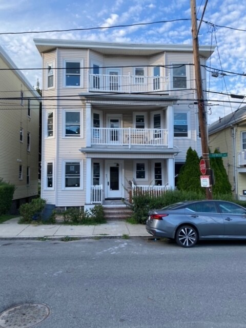 Building Photo - 31 Faywood Ave