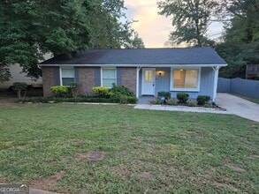 Building Photo - 5349 Tracey Dr
