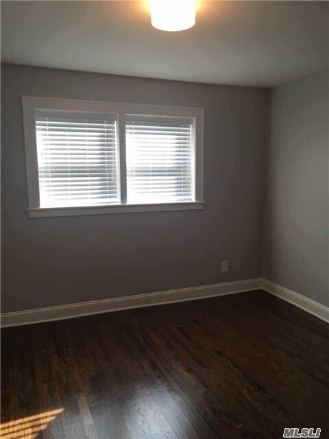 Building Photo - 196-44-196-45 45th Dr