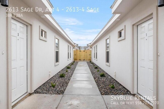 Building Photo - 2613 Sage Dr