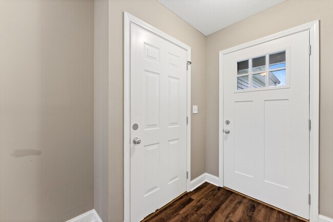 Foto del edificio - Walnut Valley Apartments