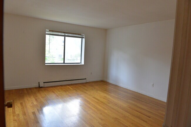 dormitorio grande - 9 Ryder St