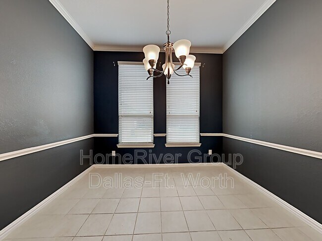 Building Photo - 1100 Pennybaker Ln