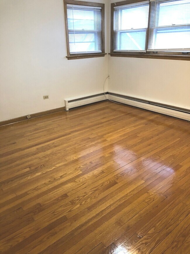 Building Photo - 1405 S Harlem Ave
