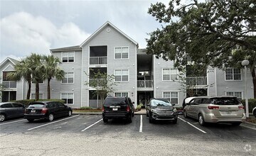 Building Photo - 1222 Bermuda Lakes Ln